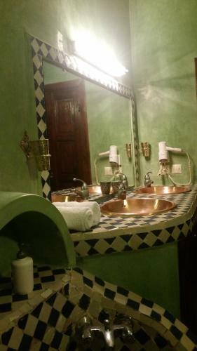 Riad Dar Skalli & Spa