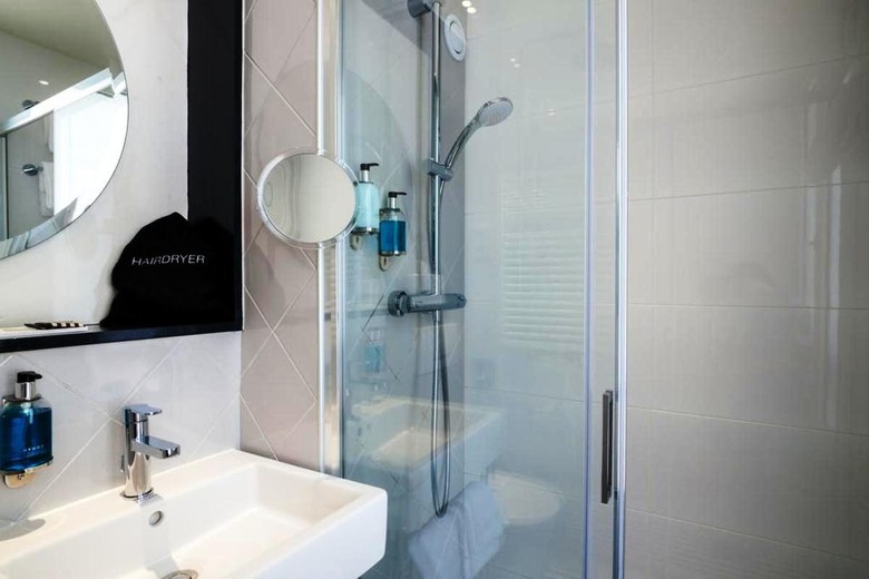Hotel Jardin Le Br�a