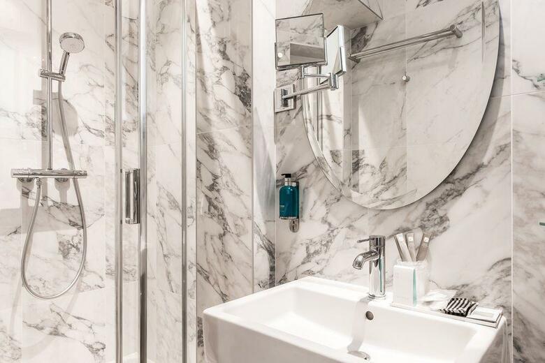 Hotel Jardin Le Br�a