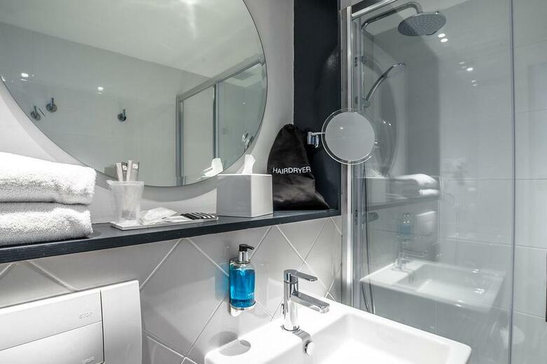 Hotel Jardin Le Br�a