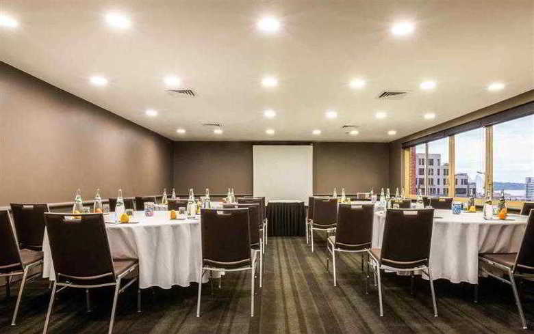 Hotel Quay West Suites Sydney