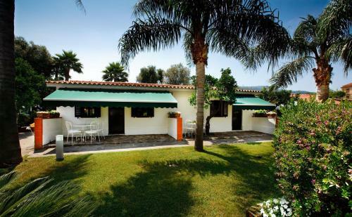 Aparthotel Esperidi Resort Village