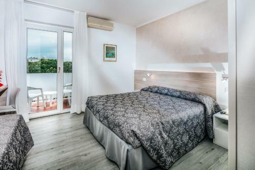 Hotel Ambassador Meuble
