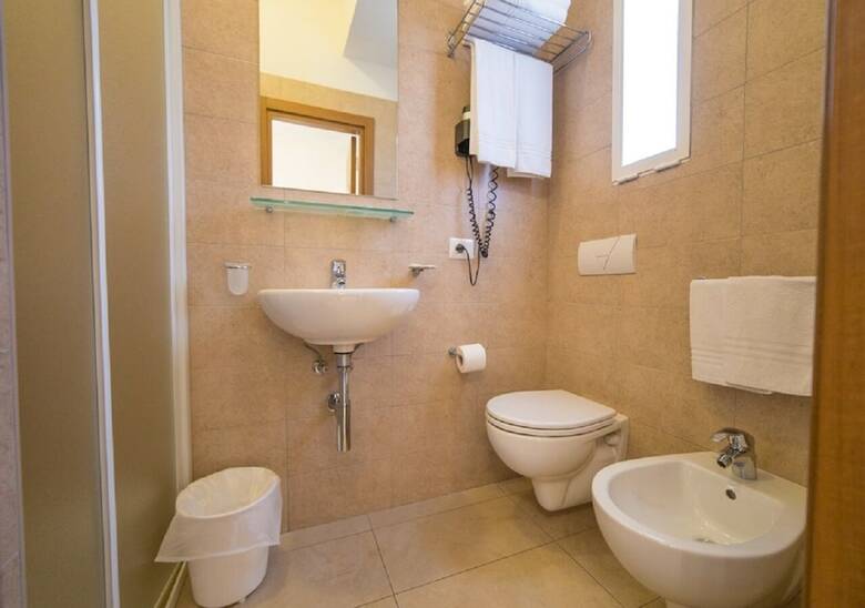 Mediterraneo Hotel & Suites