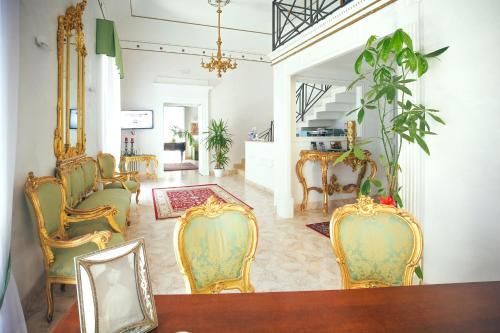Napolimia Hotel