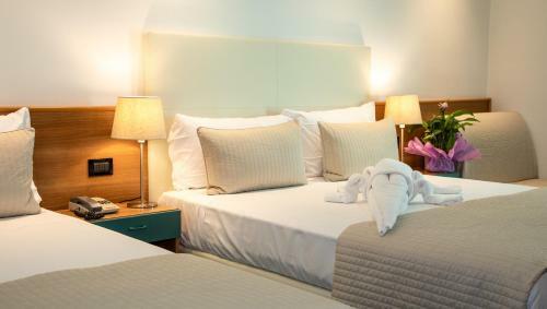 Hotel Sayonara