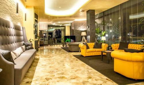 Hotel Sayonara