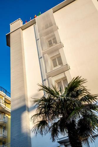Hotel Sayonara