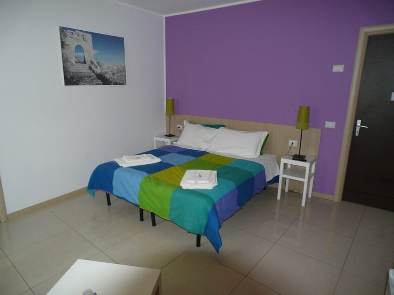 Sicily Rooms & Hostel Enna