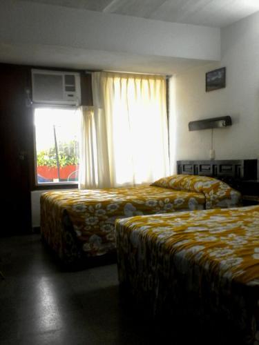 Hotel De Los Reyes