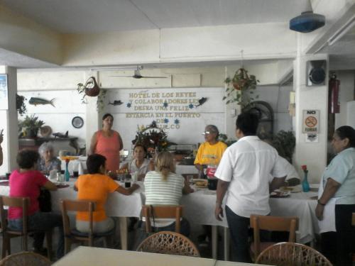 Hotel De Los Reyes