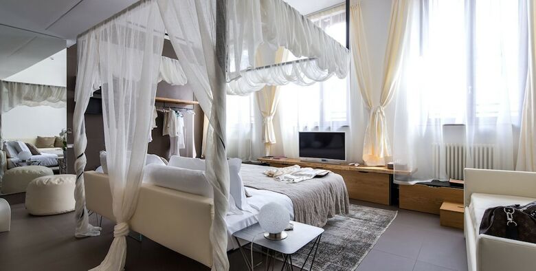 Hostal Mercatovecchio Luxury Suites