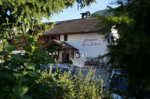 Bed & Breakfast La �cia By Fana Ladina