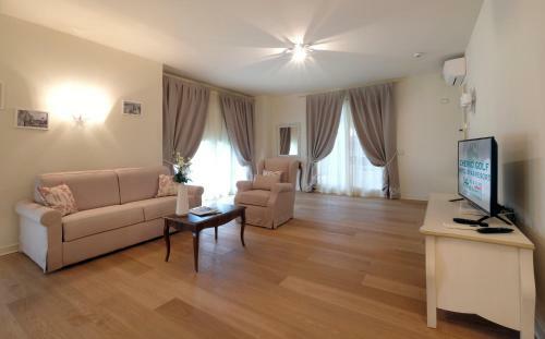 Garda Lake Cherv� Golf Apartments