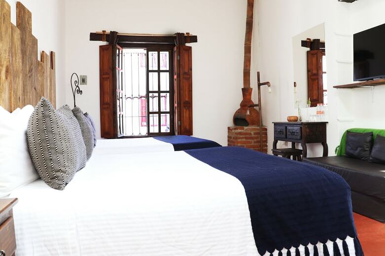 Sereno Art Hotel
