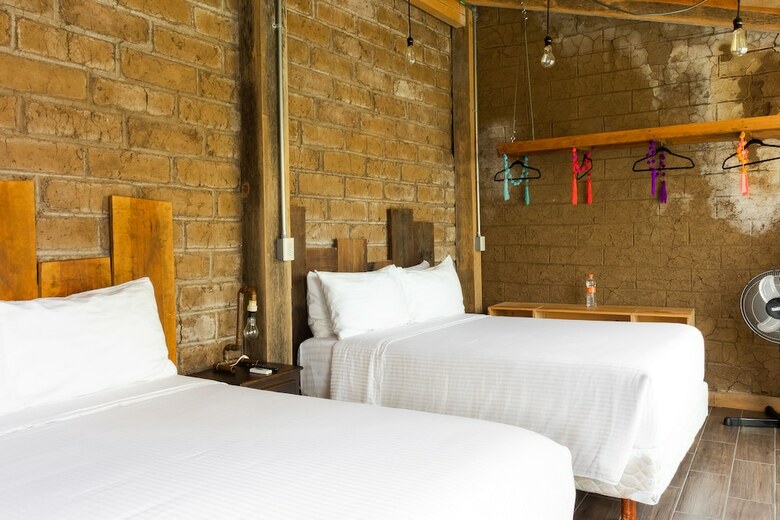 Sereno Art Hotel