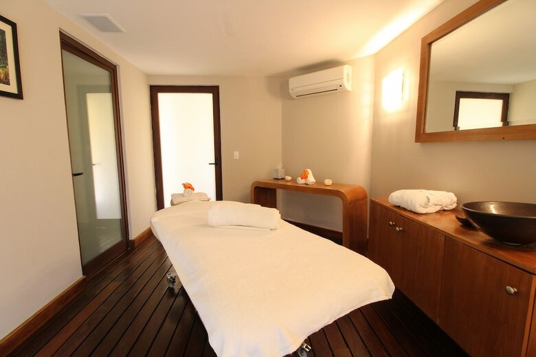 Sereno Art Hotel