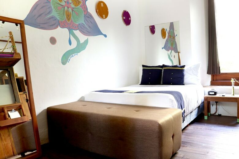 Sereno Art Hotel
