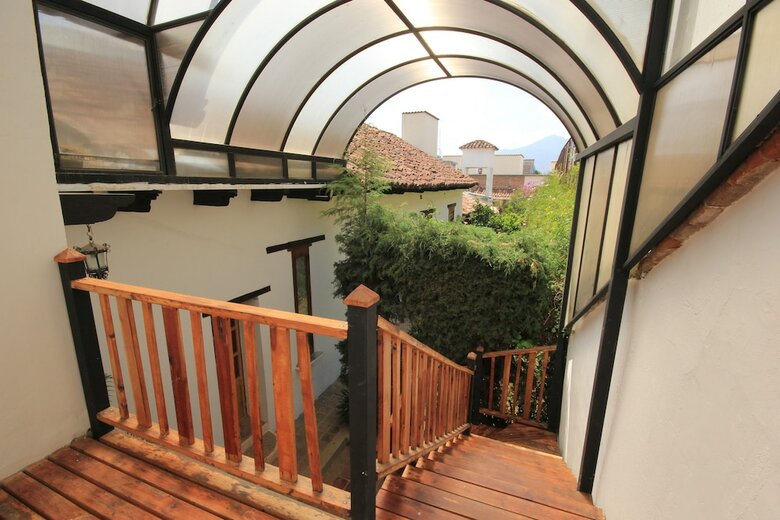Sereno Art Hotel