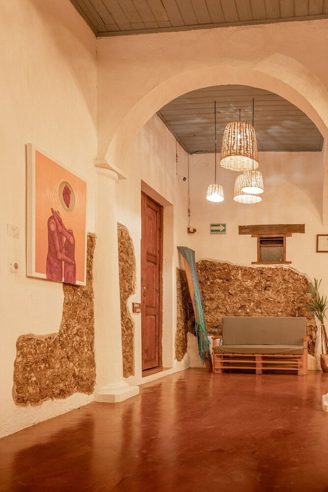 Sereno Art Hotel