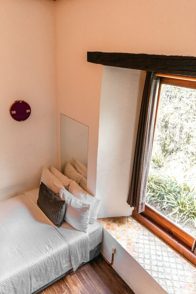 Sereno Art Hotel