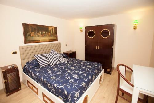 Hostal Dimora Caracciolo