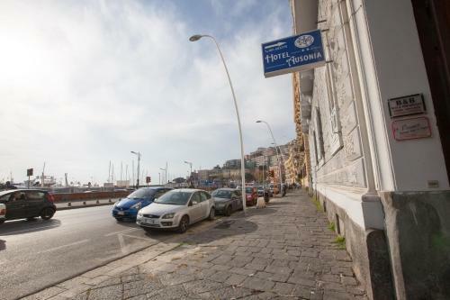 Hostal Dimora Caracciolo