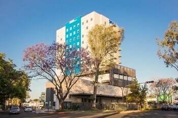 Hotel One Guadalajara Expo