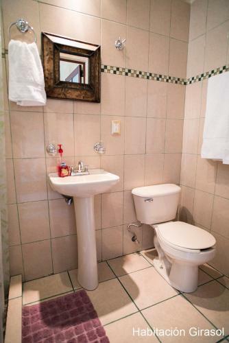 Hostal Flor De Cera