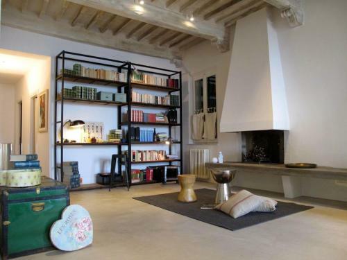 Apartamento In Cerca D'autore