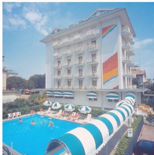 Hotel Maxi Heron