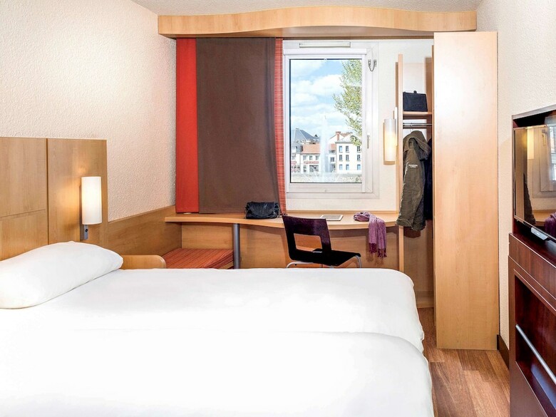 Hotel Ibis Montlu�on