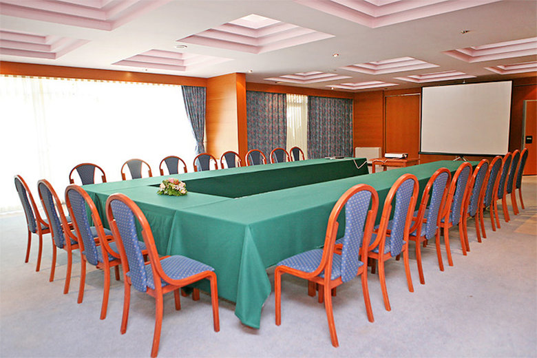 Hotel Kolovare