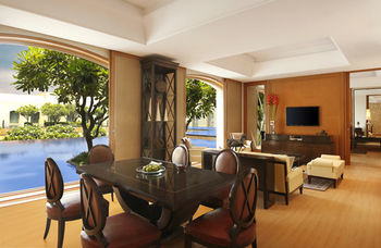 Hotel Trident