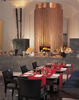 Hotel Trident