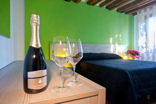 Good Wine Apartments