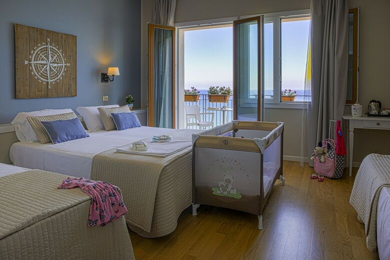 Hotel Punta Nord Est