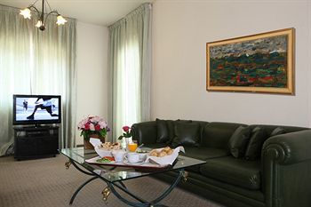 Zoukotel Hotel