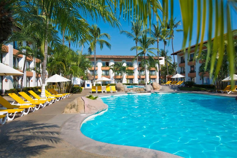 Hotel Plaza Pelicanos Club Beach Resort