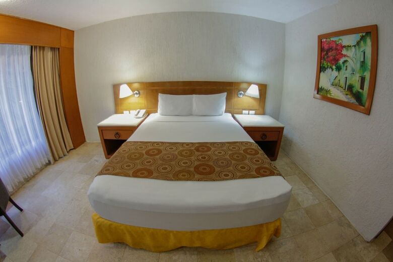 Hotel Plaza Pelicanos Club Beach Resort