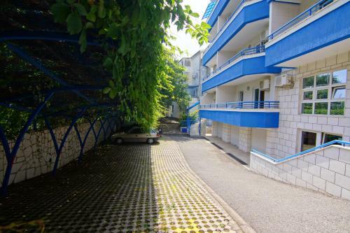 Hostal Blue Palace Guest House