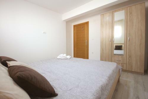 Kvin2 Apartments