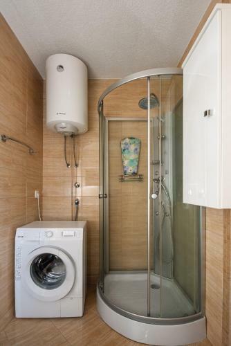 Kvin2 Apartments