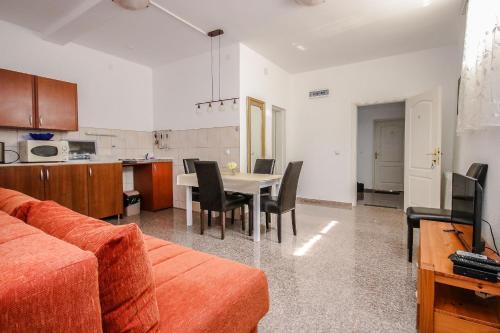 Apartments Tara