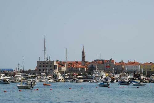 Hostal Budva Inn Guest House