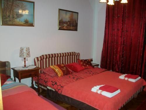Hostal Guest House Mira