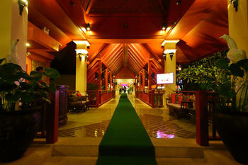 Hotel Aquamarine Resort & Villa