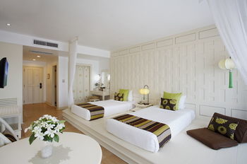 Hotel Aquamarine Resort & Villa