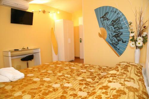 Hostal Via Mameli 5