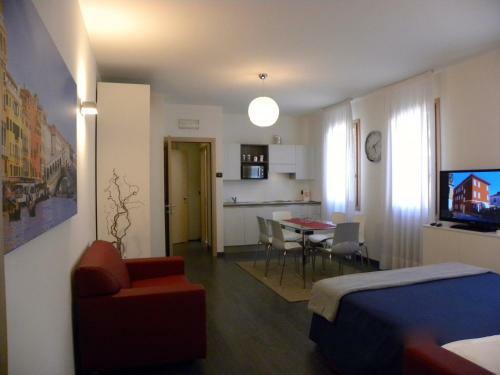 Venice Apartments Dante